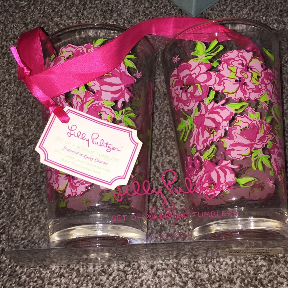 Lilly Pulitzer Acrylic Tumblers - Set of 2 Brand New Factory Wrapped - Picture 2 of 4